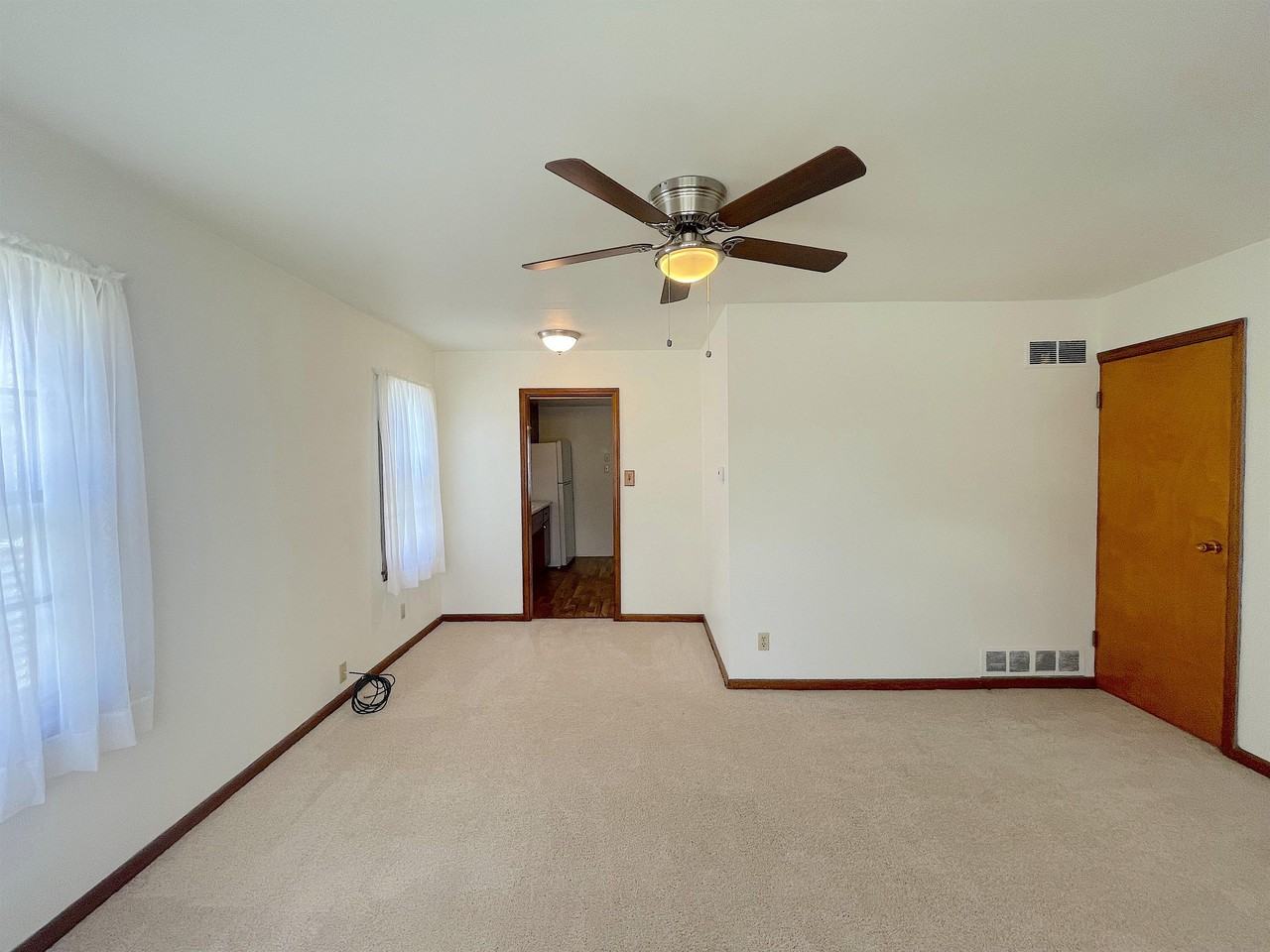 4321 E 21st St #1 - Photo 3 of 16