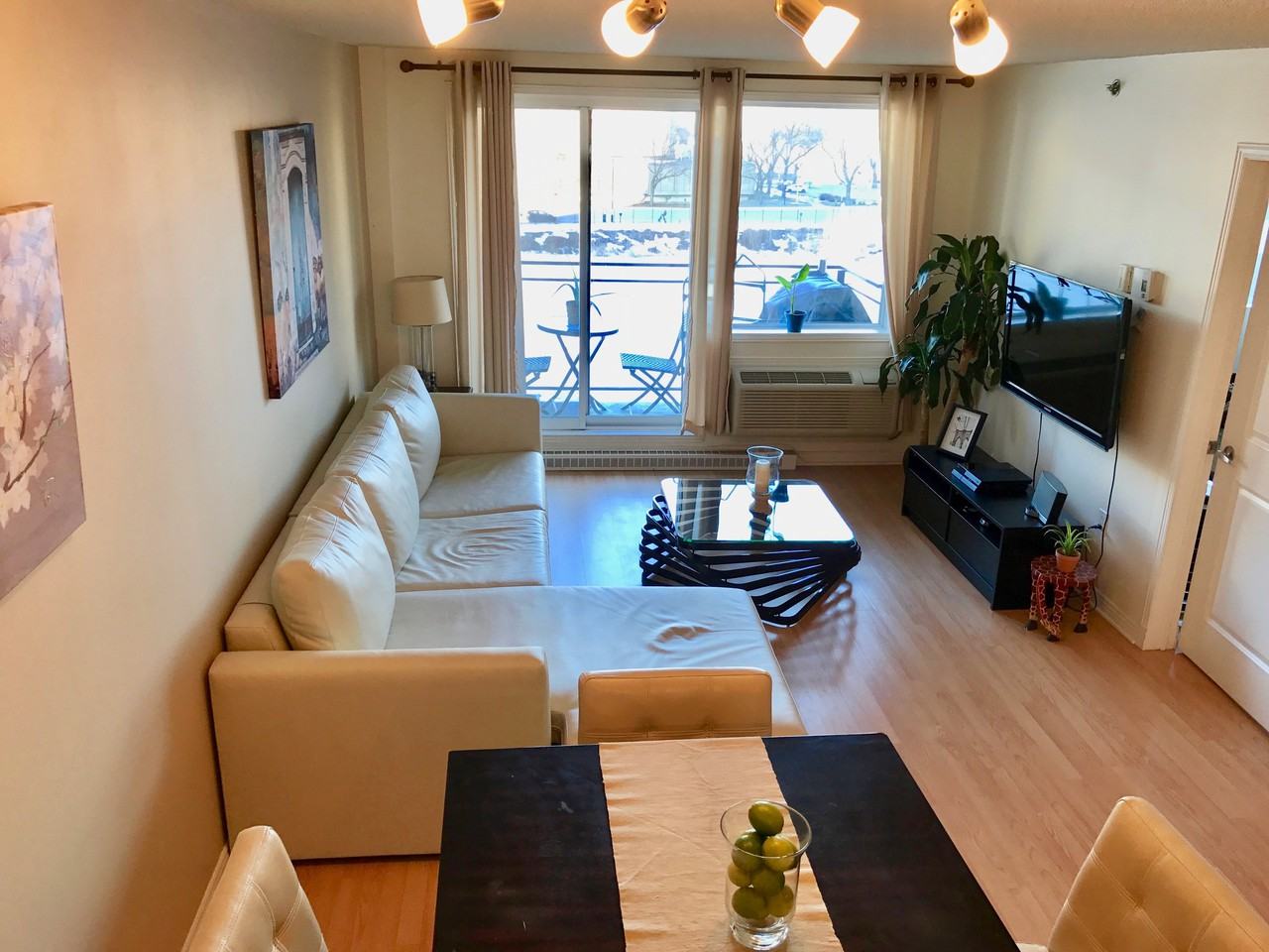 650 Rue Jean d'Estrées #504