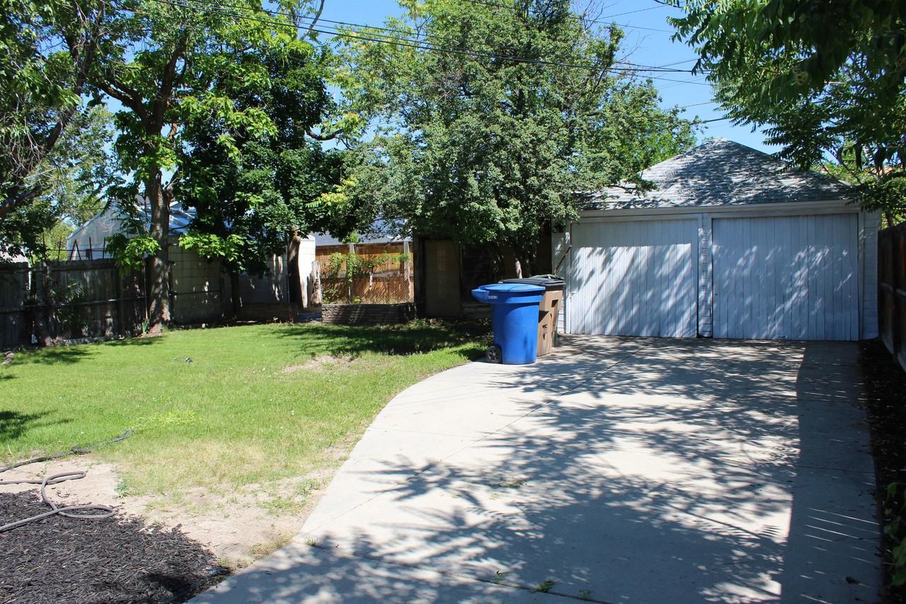 1663 E Blaine Ave #1 - Photo 2 of 25