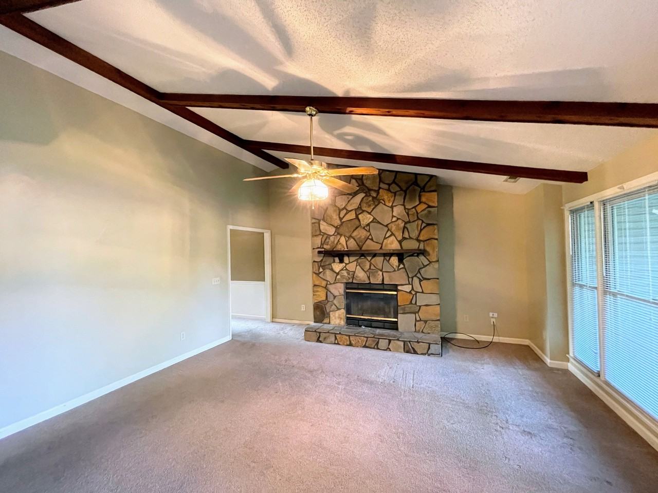 104 Shaverlee Ct #1 - Photo 4 of 26