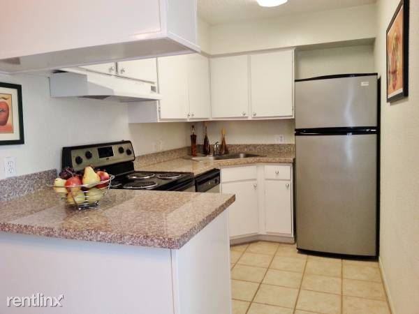 6505 Westheimer Rd - Photo 3 of 8