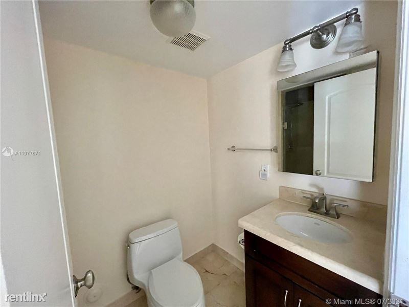 10672 Sw 77th Ave - Photo 2 of 10