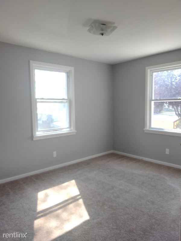 416 14th Ave N - Photo 3 of 14