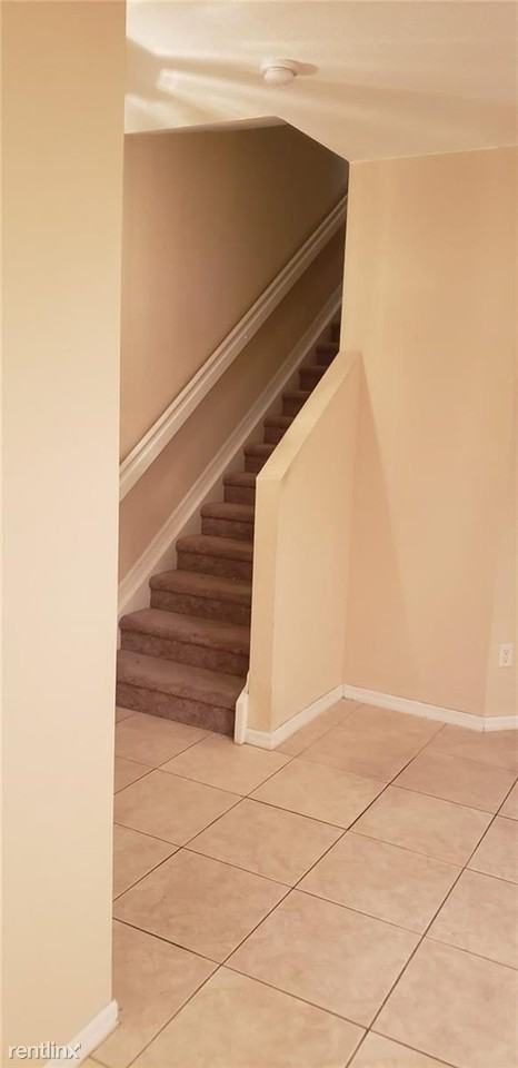 2919 Crestwood Ter #5103 - Photo 3 of 16
