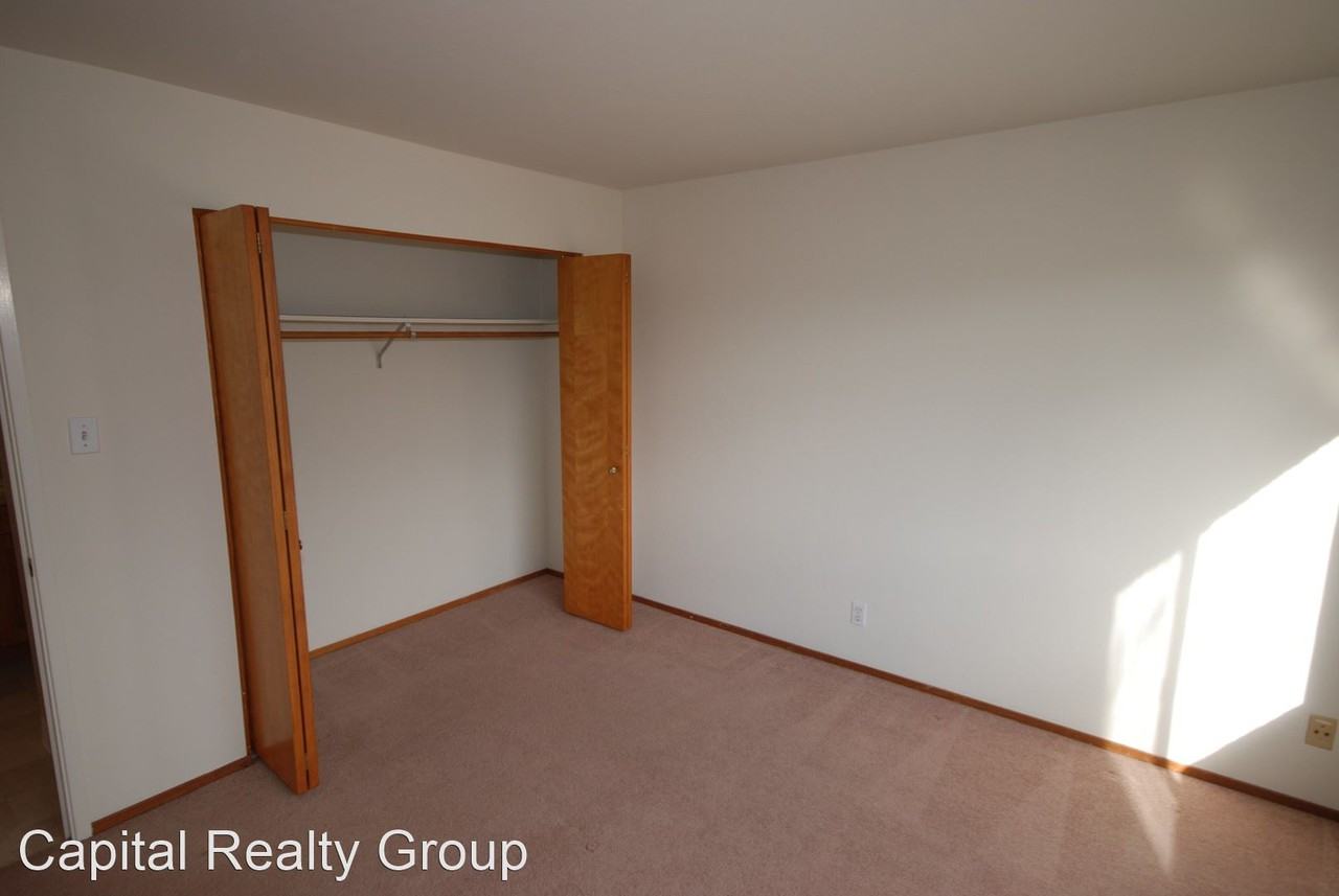 1205 Geraldine Way - Photo 3 of 6