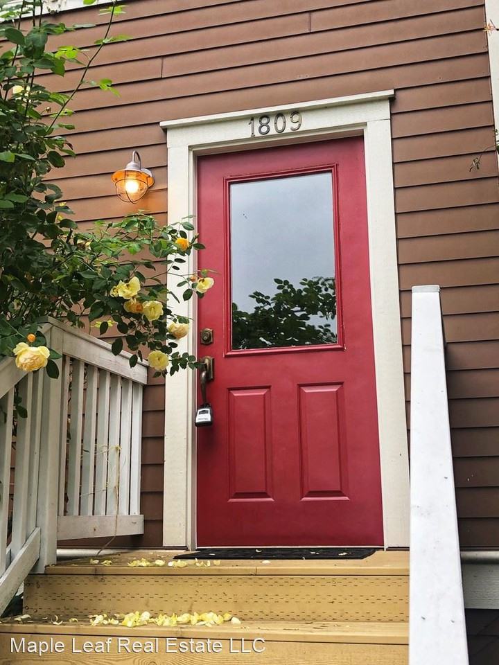 1809 25th Ave - Photo 2 of 21