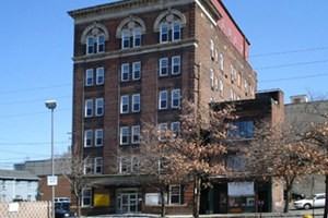 Cumberland Apartments - Photo 2 of 4