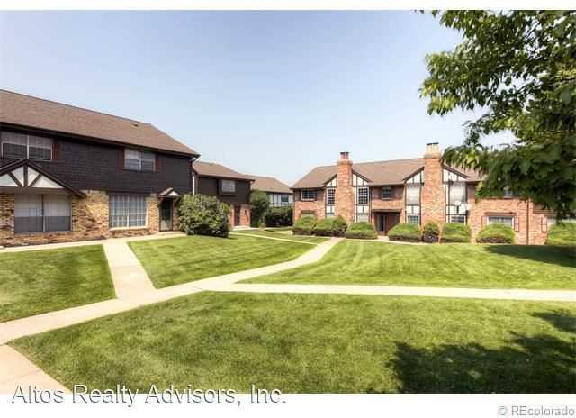 3825 S Monaco Pkwy - Photo 2 of 15