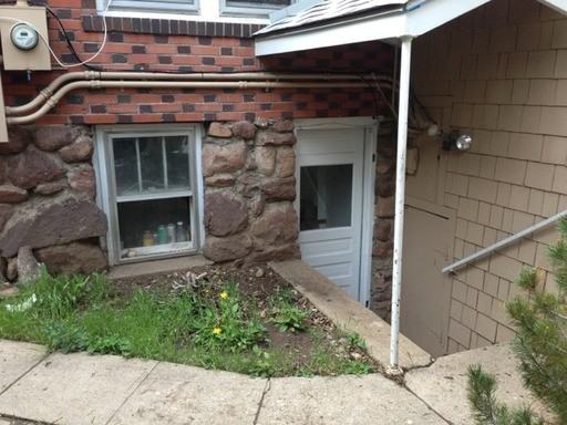 962 11th St - Photo 2 of 17