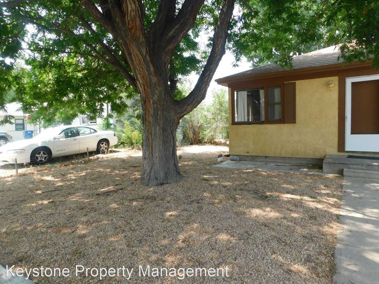 721 Quillian Ave - Photo 2 of 24