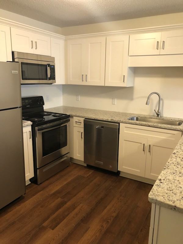 2711 18th Ave - Photo 3 of 8