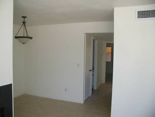 3375 N Mountain Ave #3375 - Photo 3 of 10