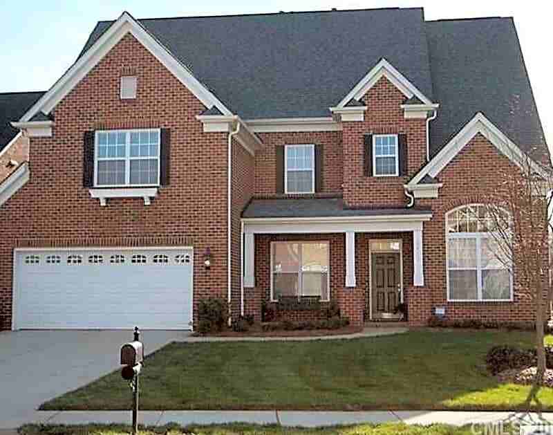 8413 River Walk Ct - Photo 2 of 28