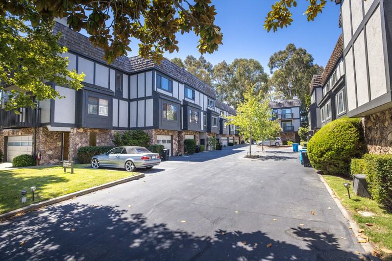 33 Park Rd #11 - Photo 2 of 43