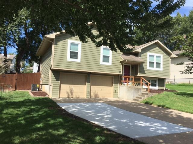 129 Jayhawk Ct - Photo 3 of 18