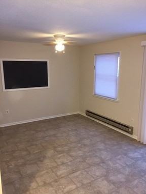 112 Valley View Ct - Photo 3 of 11