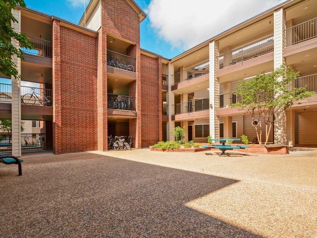 Centennial Condos - Photo 3 of 6