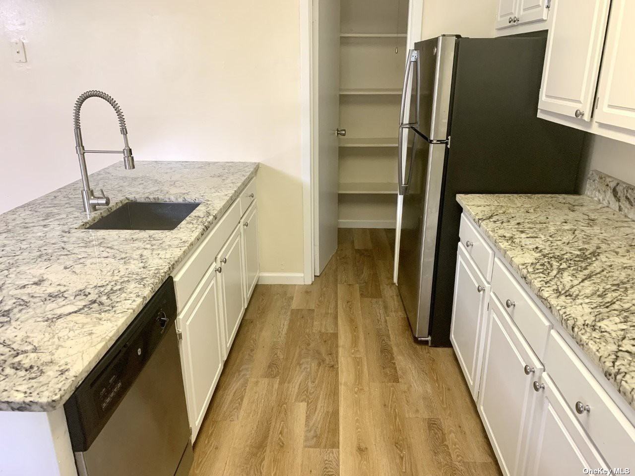 93 Carole Ct #3 - Photo 3 of 20