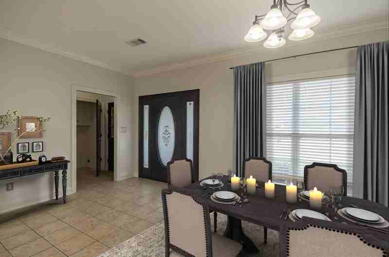 122 Beechwood Cir - Photo 3 of 16
