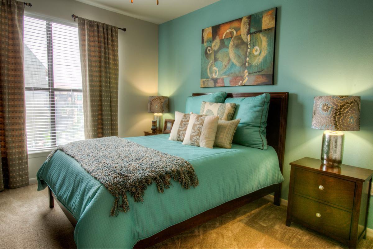 11010 Domain Dr #104 - Photo 3 of 7