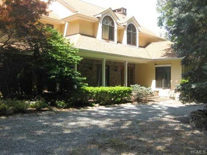 19 Skahen Dr - Photo 3 of 21