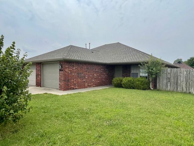 3004 S B St #3004 - Photo 2 of 18