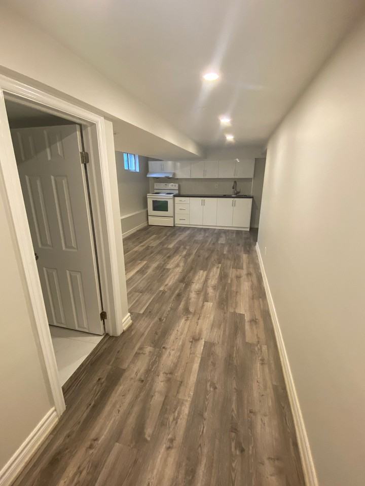 2 Stratton Ave #2