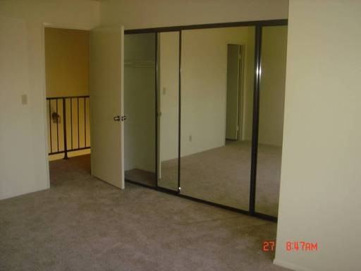 10717 Walnut St - Photo 3 of 13