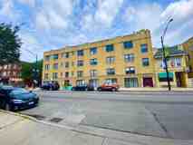 2960 W Montrose Ave #3 - Photo 1 of 1