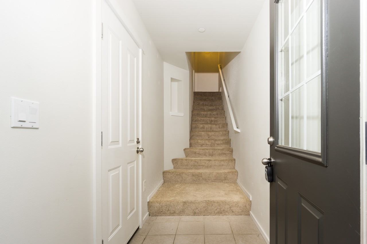18242 Northeast 96th Way - 1Unit 103 #1 - Photo 6 of 50