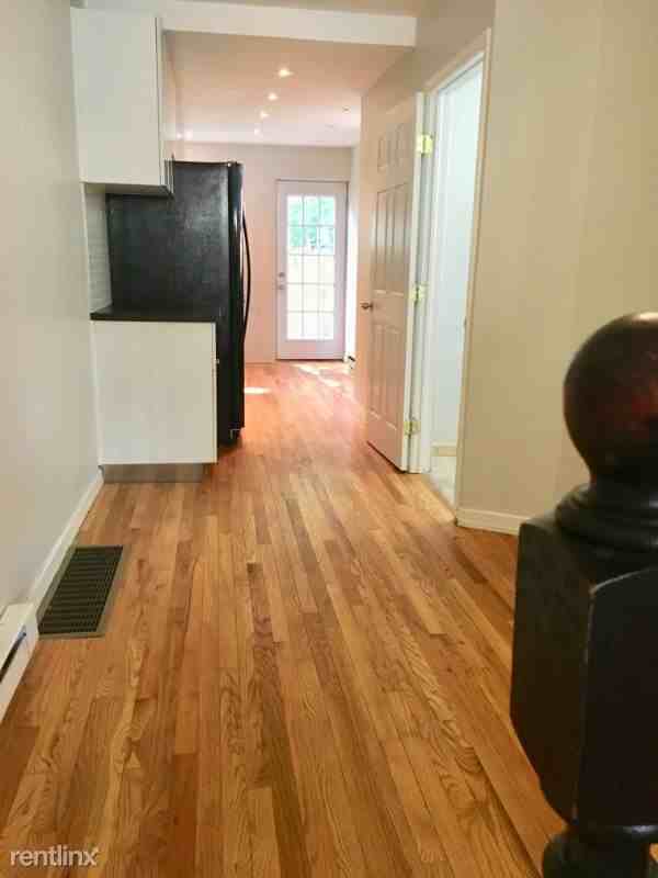 1302 N Randolph St - Photo 3 of 23