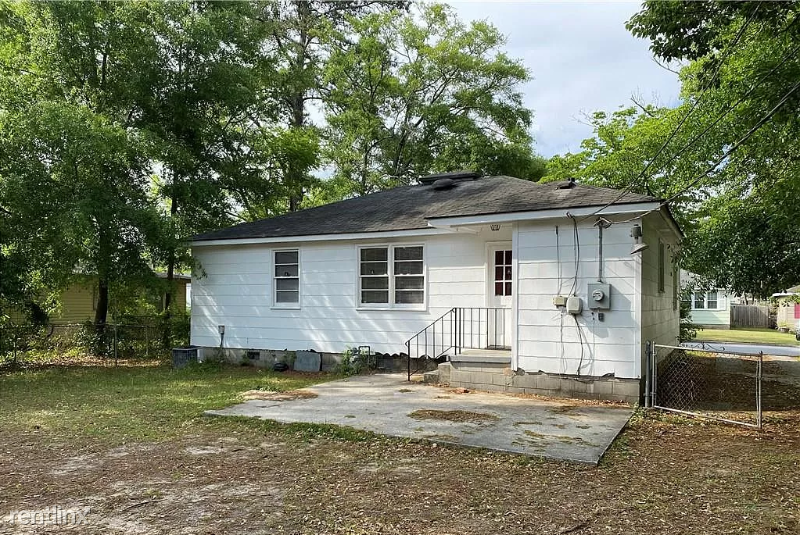 1305 E 57th St - Photo 2 of 7