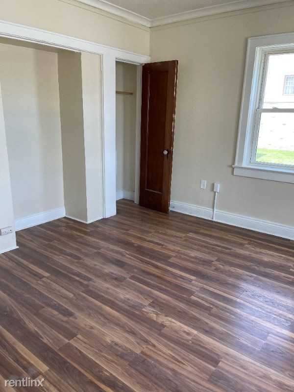 345 345 Lake Ave 112 - Photo 3 of 7