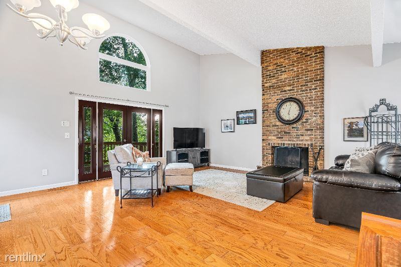 907 Award Dr - Photo 2 of 32