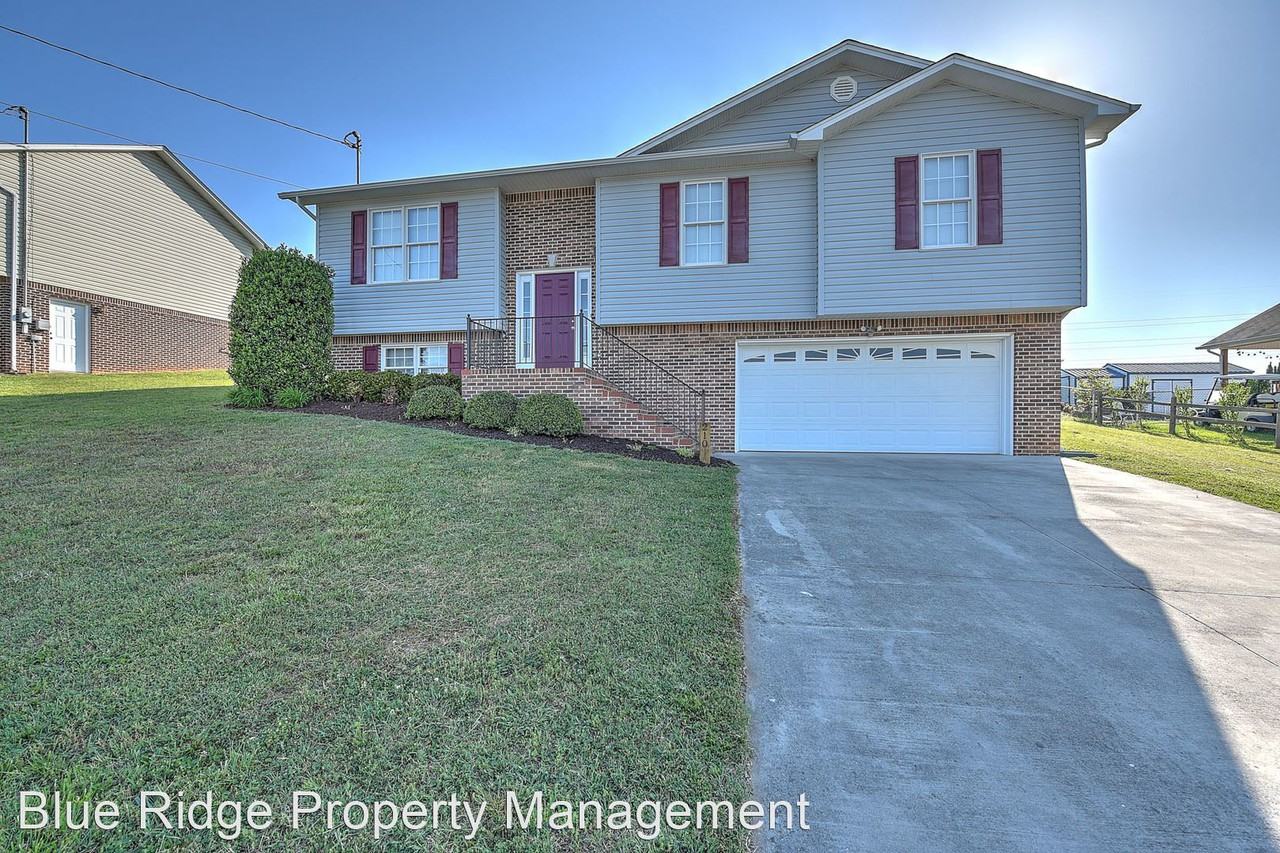 210 Navajo Trl - Photo 2 of 23