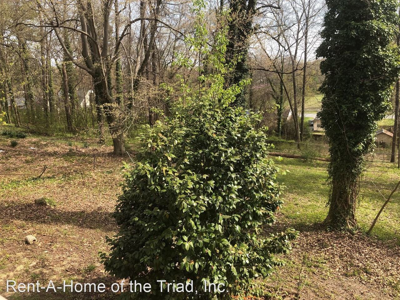 2015 Lynette Dr - Photo 3 of 3