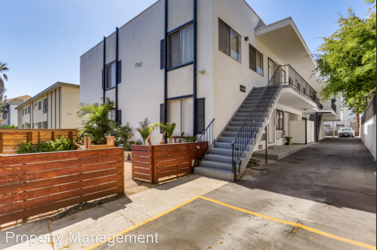 11807 Courtleigh Drive - Photo 2 of 13