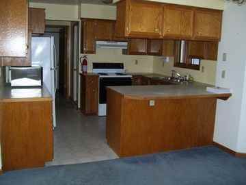 7457 Irving Rd - Photo 2 of 7