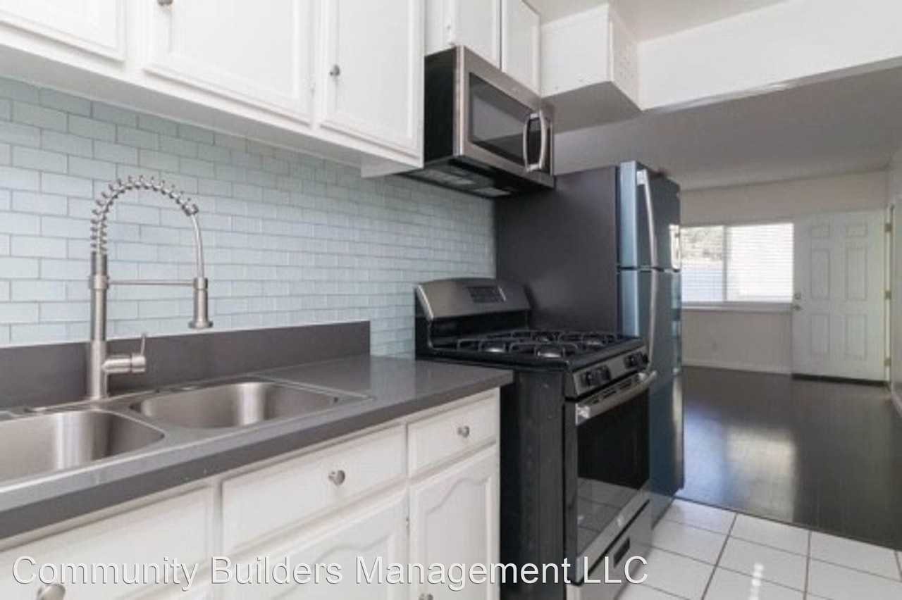 1517 W 28th Street - Photo 2 of 10