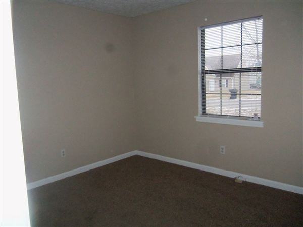 136 New Gritton Ave - Photo 3 of 4