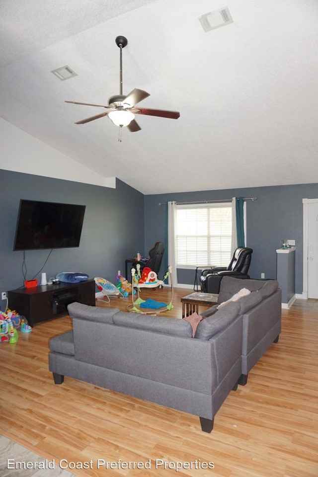 4799 Coronado Cir - Photo 3 of 13