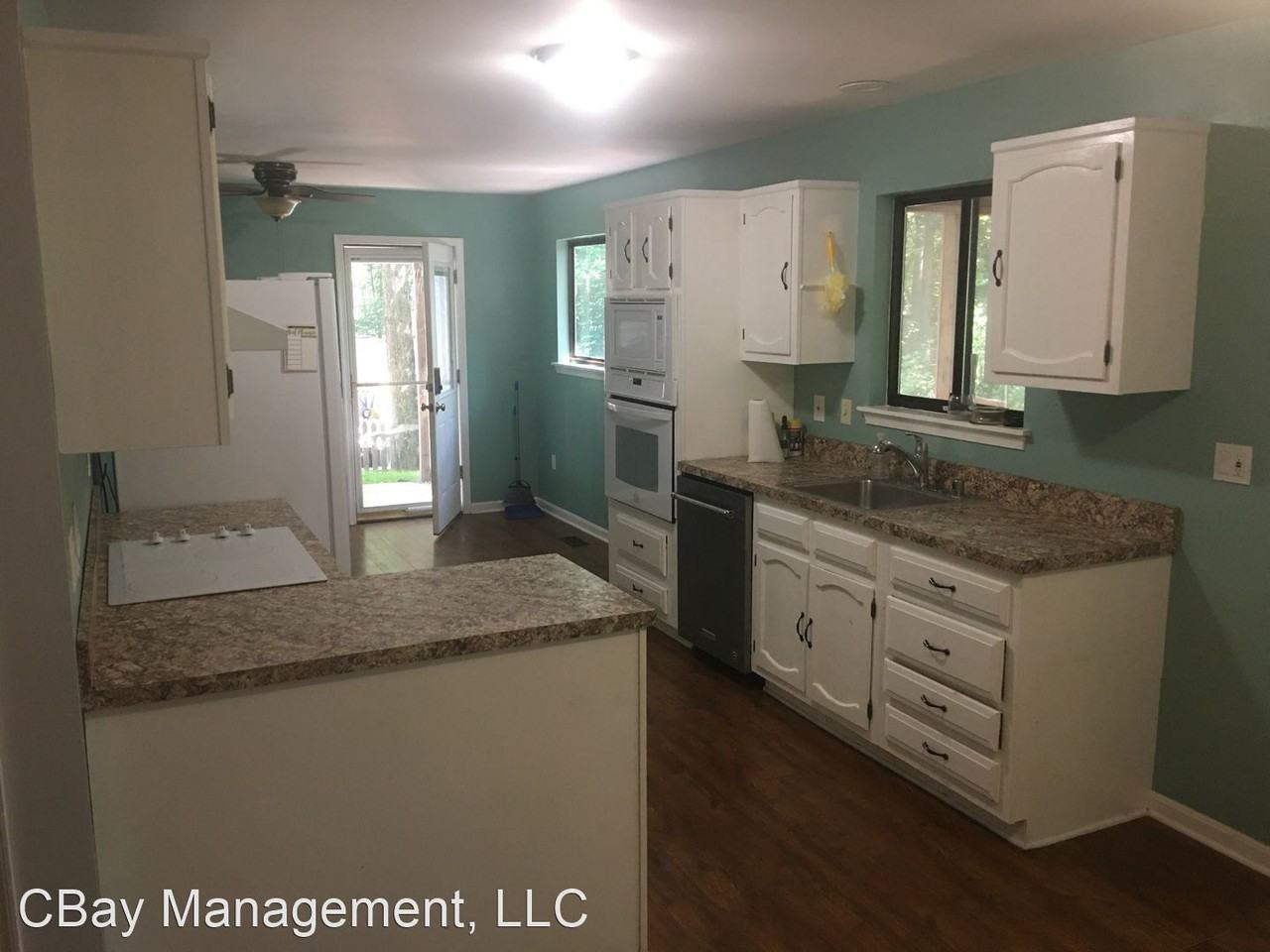 9919 Jonathan Dr - Photo 3 of 5