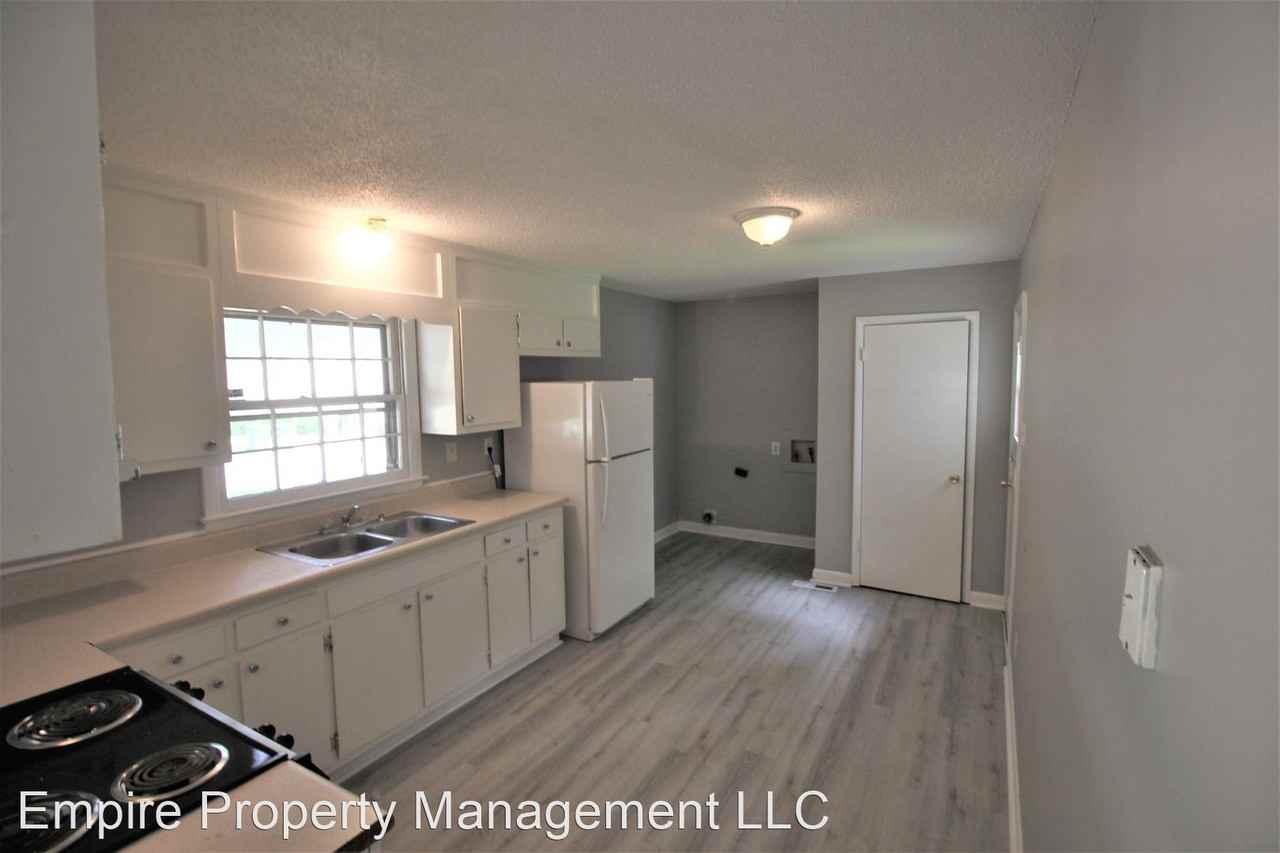 2719 Clayton Dr NW - Photo 3 of 15