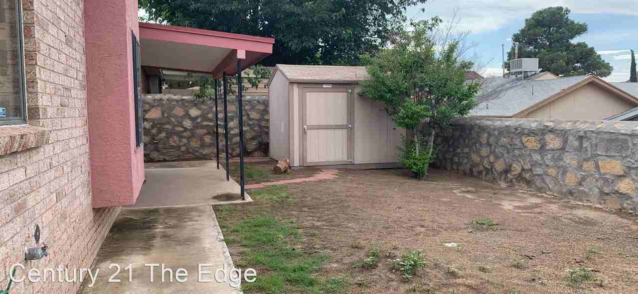 11741 Roger Chaffee Ln - Photo 2 of 10