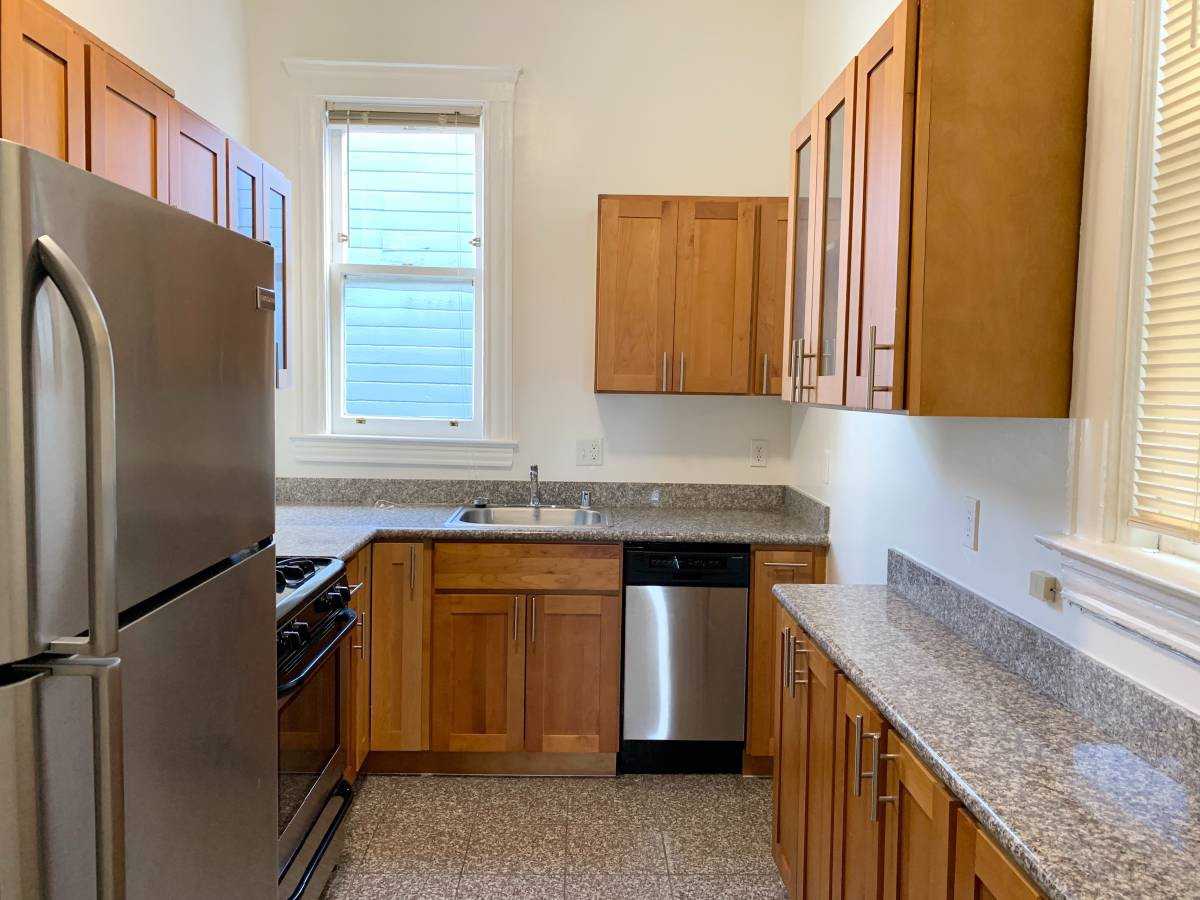 400-402 Pierce St. - Photo 2 of 24