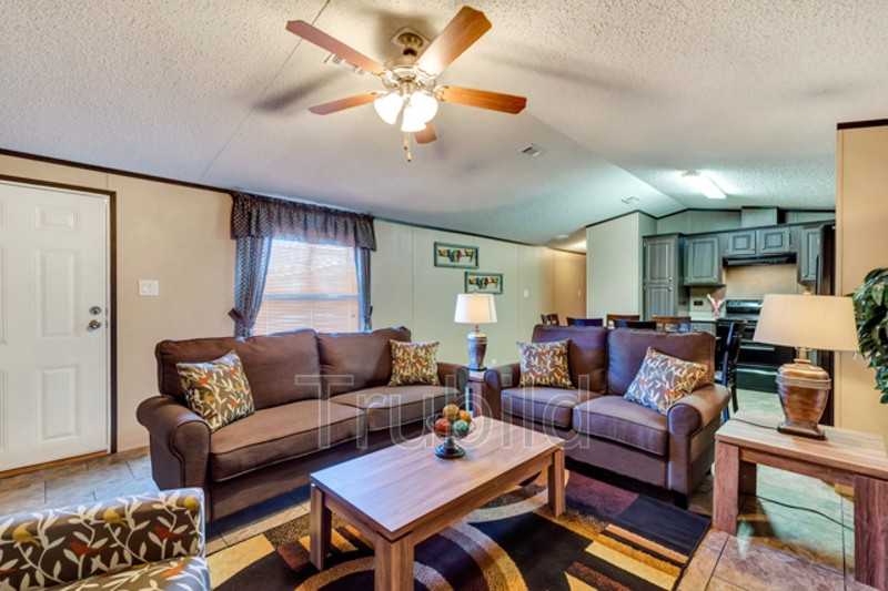 472 Kasey Cir - Photo 2 of 12