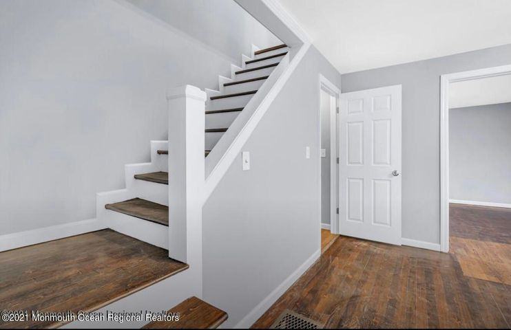 146 James Street - Photo 3 of 4