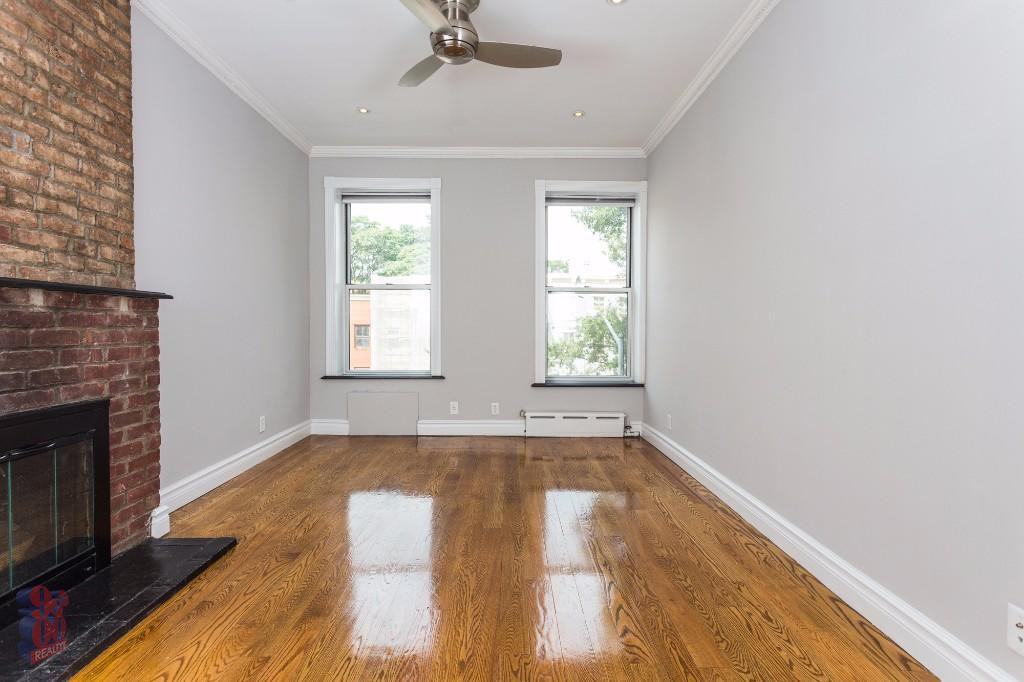 Hudson St #5 - Photo 5 of 6