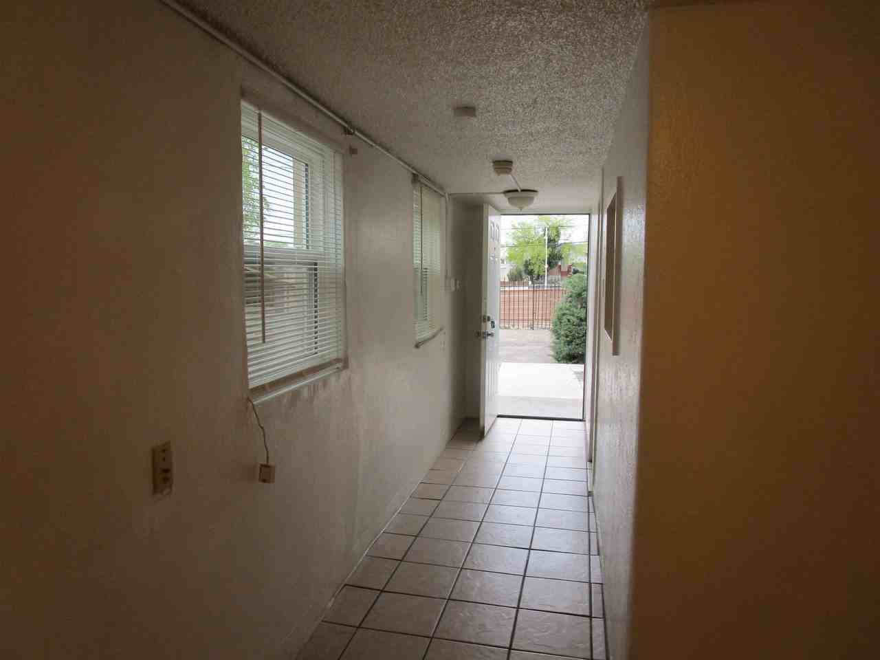 1511 Gold Ave Se #1511C - Photo 2 of 24