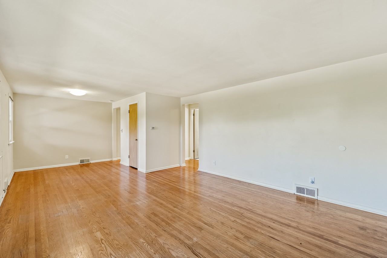4312 3rd Ave Nw #4312 - Photo 3 of 15